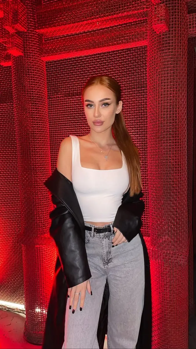 Lola profile in Bangkok
