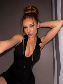 Lola profile in Bangkok